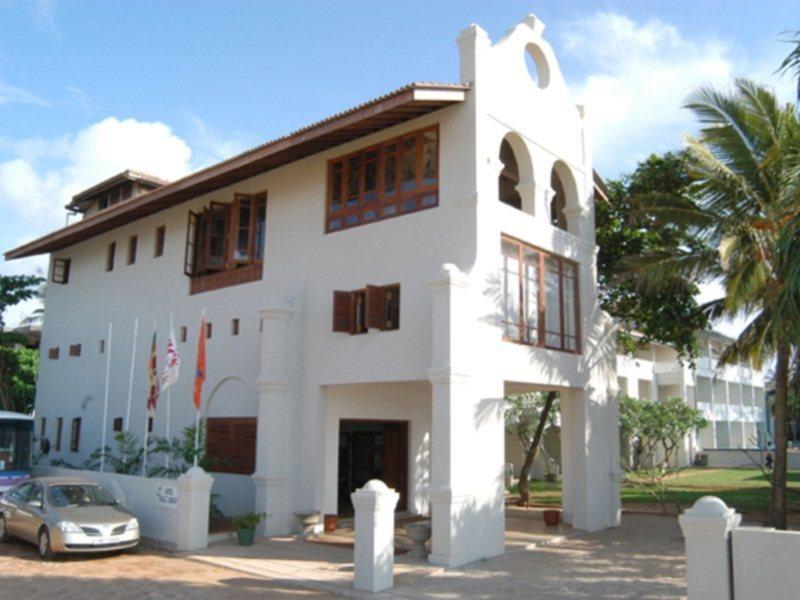 Hotel Sunset Beach Negombo Exterior photo